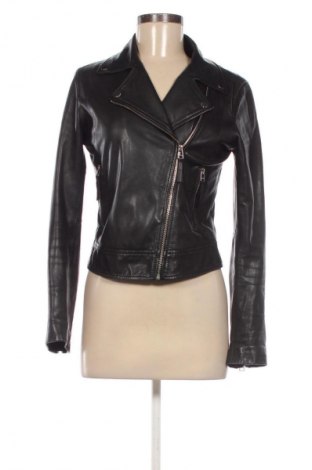 Damen Lederjacke Stradivarius, Größe S, Farbe Schwarz, Preis 49,68 €
