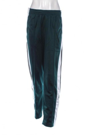 Damen Sporthose Adidas Originals, Größe M, Farbe Grün, Preis 48,00 €