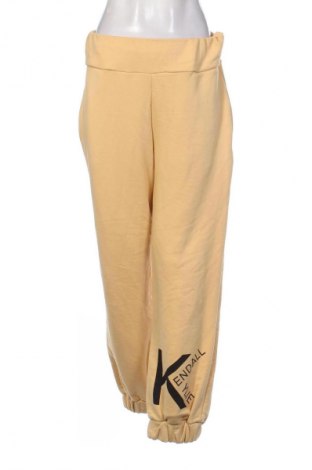 Damen Sporthose Kendall & Kylie, Größe M, Farbe Mehrfarbig, Preis 21,00 €