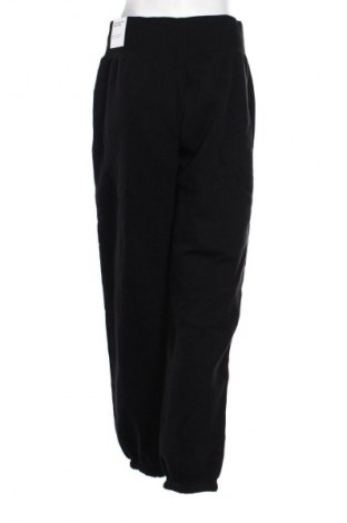 Дамско спортно долнище Nike, Размер M, Цвят Черен, Цена 48,06 €