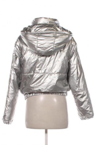 Dámska bunda  Bershka, Veľkosť S, Farba Strieborná, Cena  29,95 €