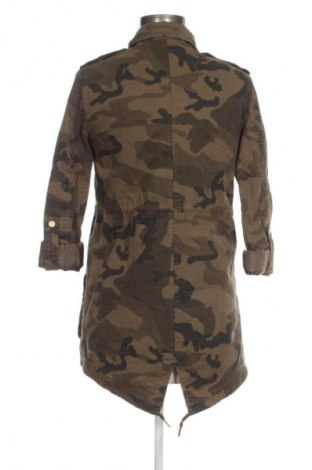 Kurtka damska Bershka, Rozmiar S, Kolor Kolorowy, Cena 53,99 zł