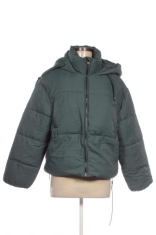 Дамско яке Bershka, Размер M, Цвят Зелен, Цена 30,16 €