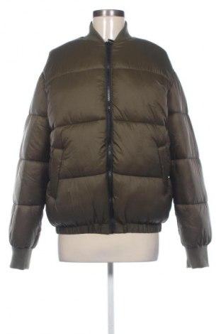 Γυναικείο μπουφάν LeGer By Lena Gercke X About you, Μέγεθος S, Χρώμα Πράσινο, Τιμή 103,77 €
