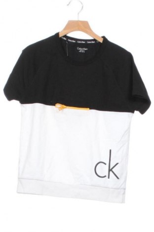 Детска тениска Calvin Klein, Размер 9-10y/ 140-146 см, Цвят Многоцветен, Цена 9,71 €