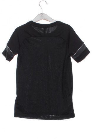 Dětské tričko  Nike, Velikost 7-8y/ 128-134 cm, Barva Černá, Cena  359,00 Kč