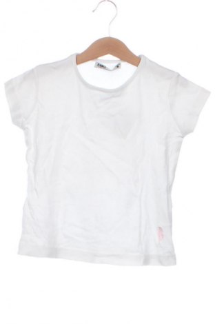 Детска тениска Zara, Размер 6-7y/ 122-128 см, Цвят Бял, Цена 8,00 €