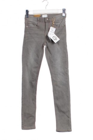 Kinderjeans Kiabi, Größe 10-11y/ 146-152 cm, Farbe Grau, Preis € 14,99