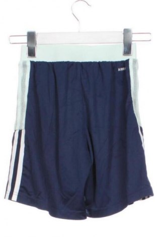 Детски къс панталон Adidas, Размер 10-11y/ 146-152 см, Цвят Многоцветен, Цена 10,22 €
