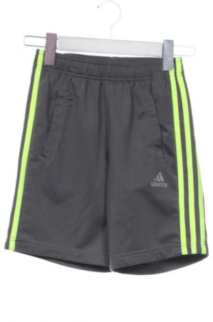 Pantaloni scurți pentru copii Adidas, Mărime 9-10y/ 140-146 cm, Culoare Gri, Preț 52,99 Lei