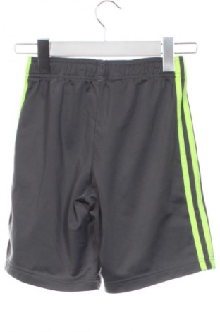 Pantaloni scurți pentru copii Adidas, Mărime 9-10y/ 140-146 cm, Culoare Gri, Preț 52,99 Lei