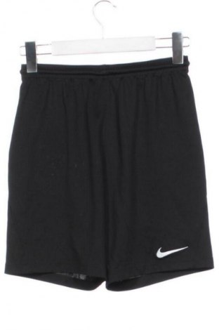 Dětské krátké kalhoty  Nike, Velikost 11-12y/ 152-158 cm, Barva Černá, Cena  329,00 Kč