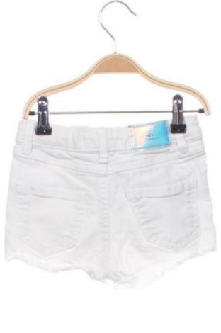 Детски къс панталон Reserved, Размер 4-5y/ 110-116 см, Цвят Бял, Цена 7,00 €