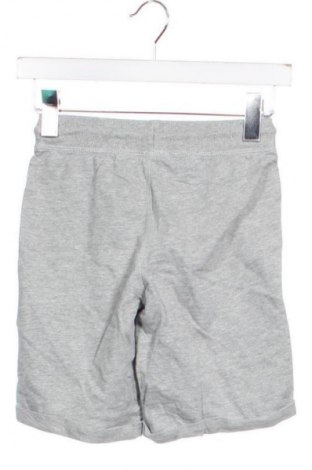 Pantaloni scurți pentru copii Unbranded, Mărime 6-7y/ 122-128 cm, Culoare Gri, Preț 31,99 Lei