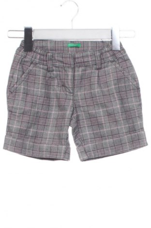 Dětské krátké kalhoty  United Colors Of Benetton, Velikost 3-4y/ 104-110 cm, Barva Vícebarevné, Cena  119,00 Kč