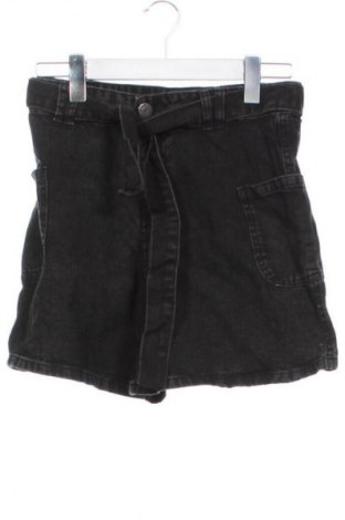 Gyerek rövidnadrág Y.F.K., Méret 11-12y / 152-158 cm, Szín Fekete, Ár 2 159 Ft