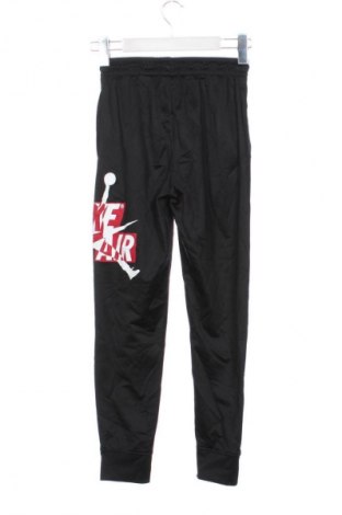 Pantaloni de trening, pentru copii Air Jordan Nike, Mărime 10-11y/ 146-152 cm, Culoare Negru, Preț 105,99 Lei