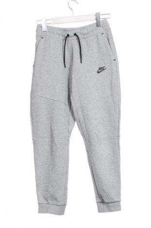 Gyerek sport nadrág Nike, Méret 11-12y / 152-158 cm, Szín Szürke, Ár 8 269 Ft