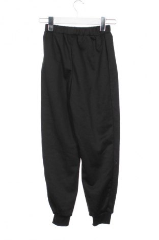 Pantaloni de trening, pentru copii SHEIN, Mărime 9-10y/ 140-146 cm, Culoare Negru, Preț 29,99 Lei