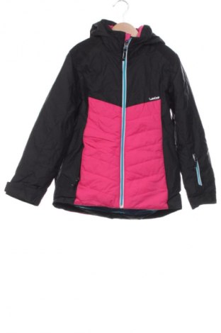 Dětská bunda pro zimní sporty  Wedze, Velikost 6-7y/ 122-128 cm, Barva Vícebarevné, Cena  569,00 Kč