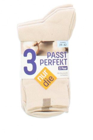 Σύνολο Nur Die, Μέγεθος M, Χρώμα  Μπέζ, Τιμή 7,99 €