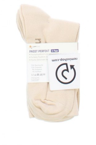 Σύνολο Nur Die, Μέγεθος M, Χρώμα  Μπέζ, Τιμή 7,99 €