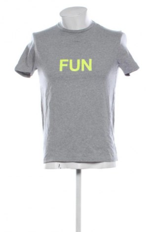 Tricou de bărbați Unbranded, Mărime S, Culoare Gri, Preț 35,99 Lei