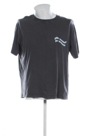 Ανδρικό t-shirt Unbranded, Μέγεθος XL, Χρώμα Πολύχρωμο, Τιμή 10,00 €