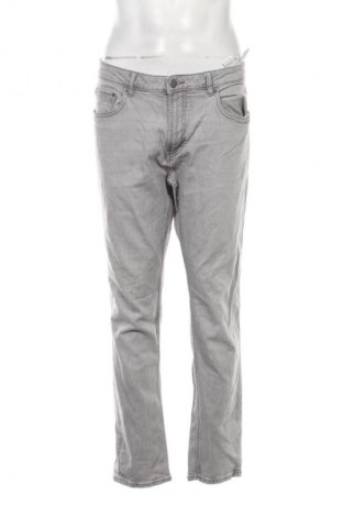 Pánske džínsy  Pull&Bear, Veľkosť XL, Farba Sivá, Cena  17,95 €