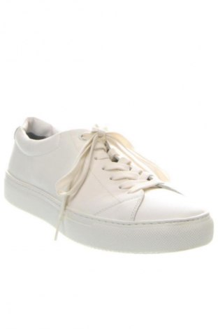 Férfi cipők
 BOSS, Méret 43, Szín Fehér, Ár 67 355 Ft
