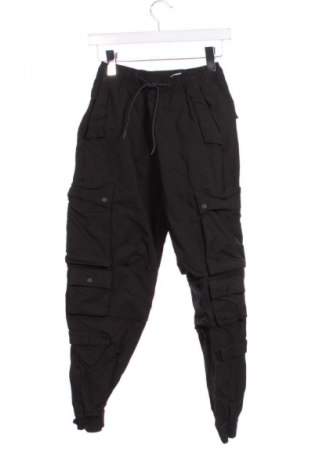 Pantaloni de bărbați Bershka, Mărime S, Culoare Negru, Preț 48,99 Lei