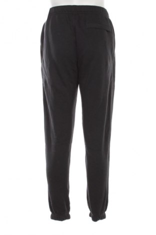 Pánské tepláky  Nike, Velikost M, Barva Černá, Cena  1 649,00 Kč