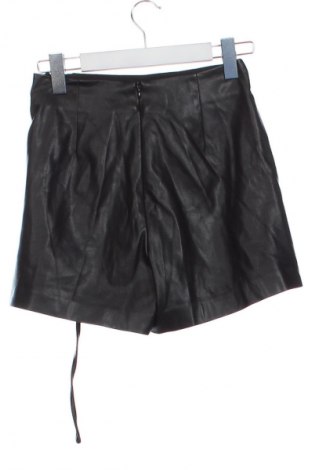 Nadrágszoknya Stradivarius, Méret XS, Szín Fekete, Ár 4 042 Ft