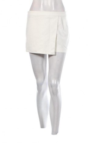 Пола - панталон Zara, Размер M, Цвят Бял, Цена 10,00 €