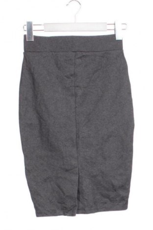 Spódnica Amisu, Rozmiar S, Kolor Szary, Cena 24,99 zł