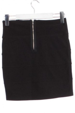 Пола Amisu, Размер S, Цвят Черен, Цена 4,60 €