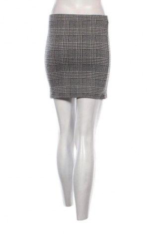 Fustă Bershka, Mărime S, Culoare Multicolor, Preț 32,99 Lei