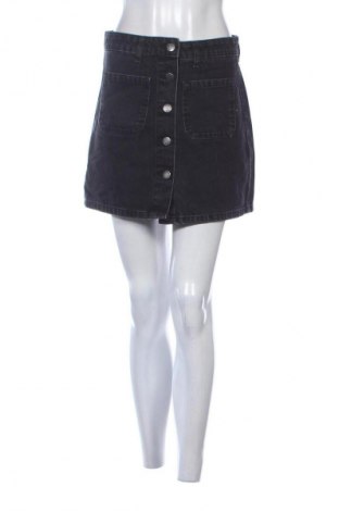 Rock Bershka, Größe M, Farbe Schwarz, Preis 8,99 €