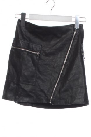 Пола Bershka, Размер XXS, Цвят Черен, Цена 5,62 €