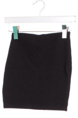 Spódnica Bershka, Rozmiar XXS, Kolor Czarny, Cena 52,42 zł
