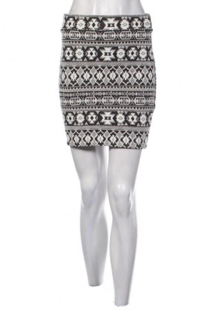 Пола Camaieu, Размер M, Цвят Многоцветен, Цена 4,60 €