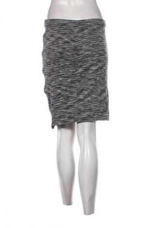 Пола Cubus, Размер M, Цвят Многоцветен, Цена 10,00 €