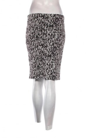 Пола Daphne, Размер M, Цвят Многоцветен, Цена 21,00 €