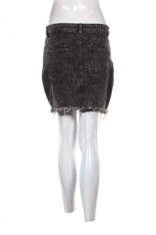 Пола Fb Sister, Размер M, Цвят Сив, Цена 5,11 €