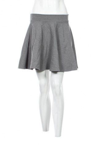 Fustă H&M, Mărime S, Culoare Gri, Preț 23,99 Lei