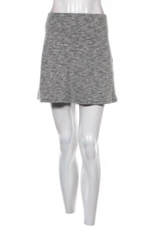 Пола H&M Divided, Размер L, Цвят Сив, Цена 4,09 €