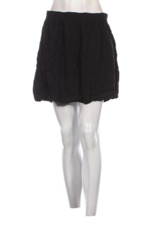 Пола Janina, Размер M, Цвят Черен, Цена 4,09 €