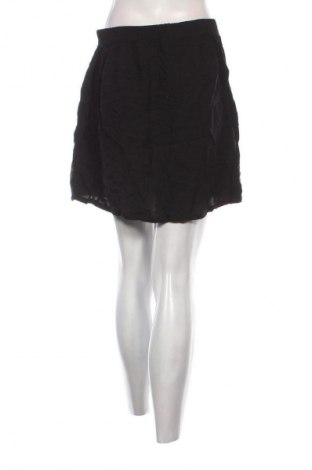 Пола Janina, Размер M, Цвят Черен, Цена 4,09 €