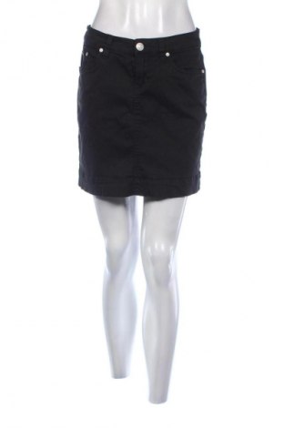 Пола Lindex, Размер M, Цвят Черен, Цена 14,74 €