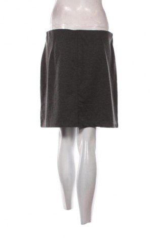Fustă Page One, Mărime M, Culoare Gri, Preț 19,99 Lei